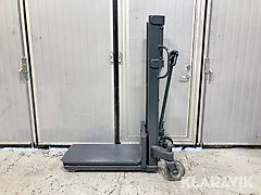 Lyftbord/staplare 800kg