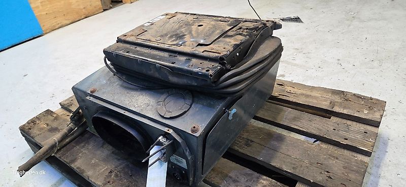 New Holland TX68 (Spare part/Reservedel/Ersatzteil)