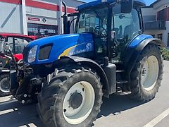 New Holland TSA 135