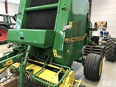 John Deere 590
