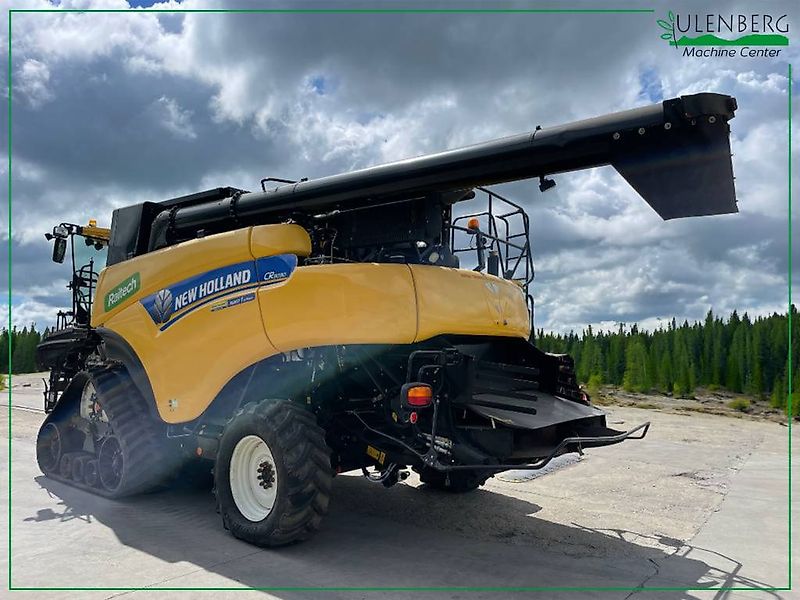 New Holland CR9090
