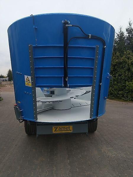 Zamet Futtermischwagen / Feed mixer / Melangeuse / Carro miscelatore / Remolque para pienso / Кормораздатчик / Wóz paszowy 16 m3