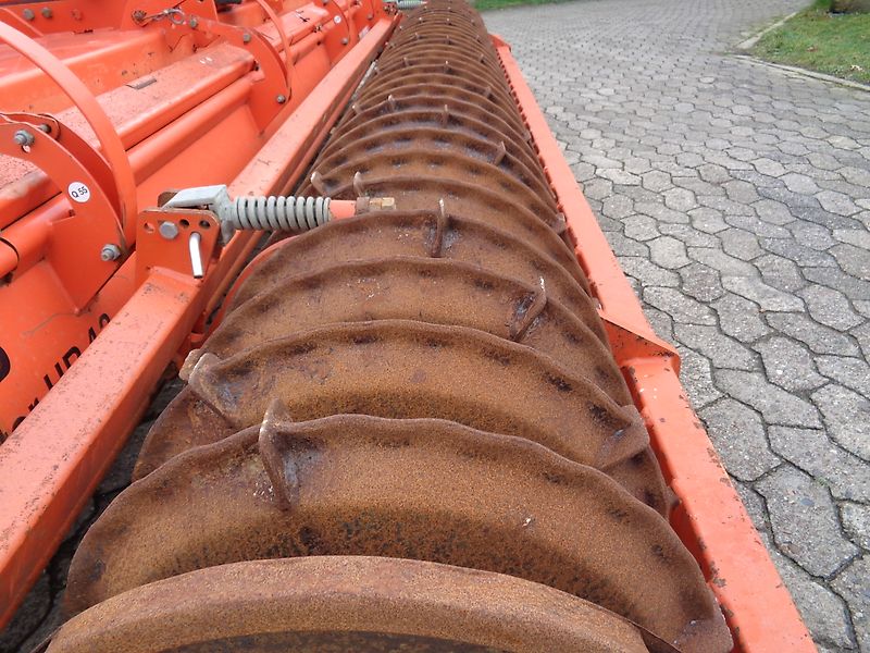 Kongskilde Howard Bodenfräse 4m mit Kerner Rotavator Rotalabour HR43 405 DU