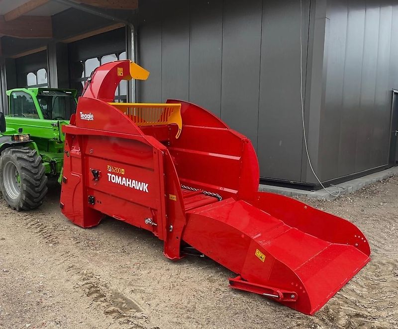 Teagle Tomahawk 6200 H Einstreumaschine Einstreugerät Ballenauflöser