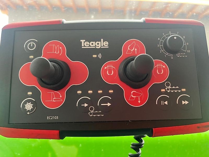 Teagle Tomahawk 6200 H Einstreumaschine Einstreugerät Ballenauflöser