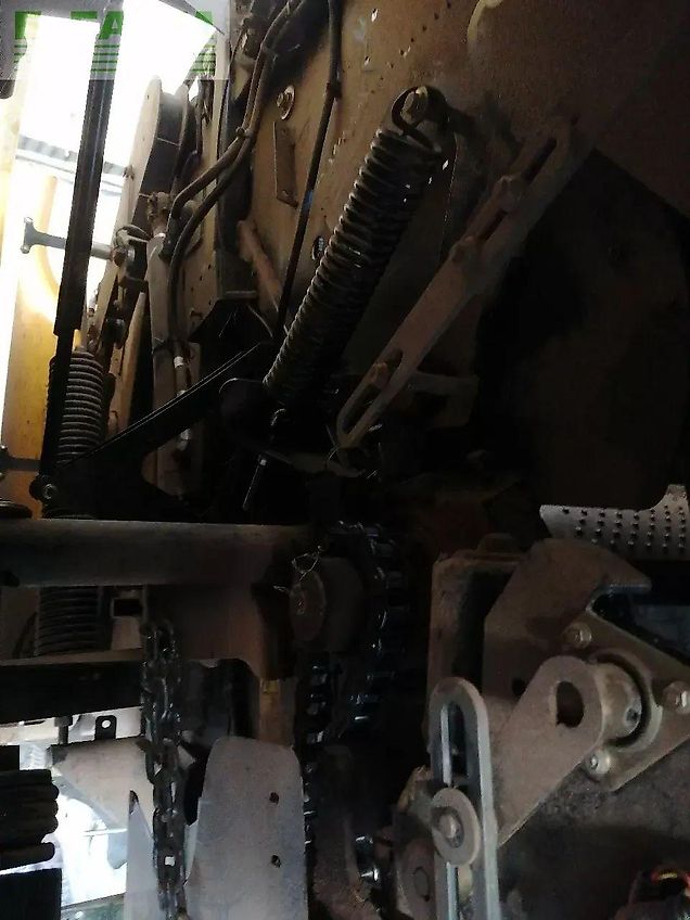 New Holland roll belt 150 superfeed