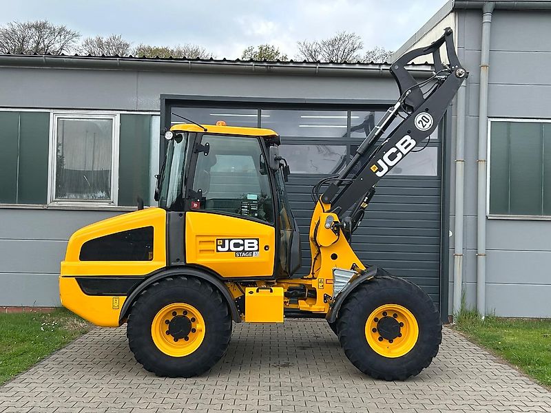 JCB 406 Agri Stufe V - inkl. Schaufel, Palettengabel