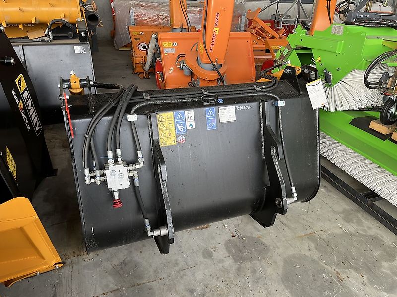 Emily Frässchaufel 1,5m mit Auto-Quick Werkzeugseitig