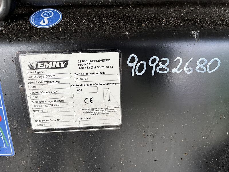 Emily Frässchaufel 1,5m mit Auto-Quick Werkzeugseitig