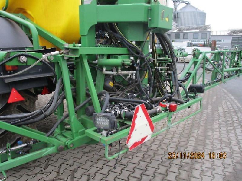 John Deere R962I