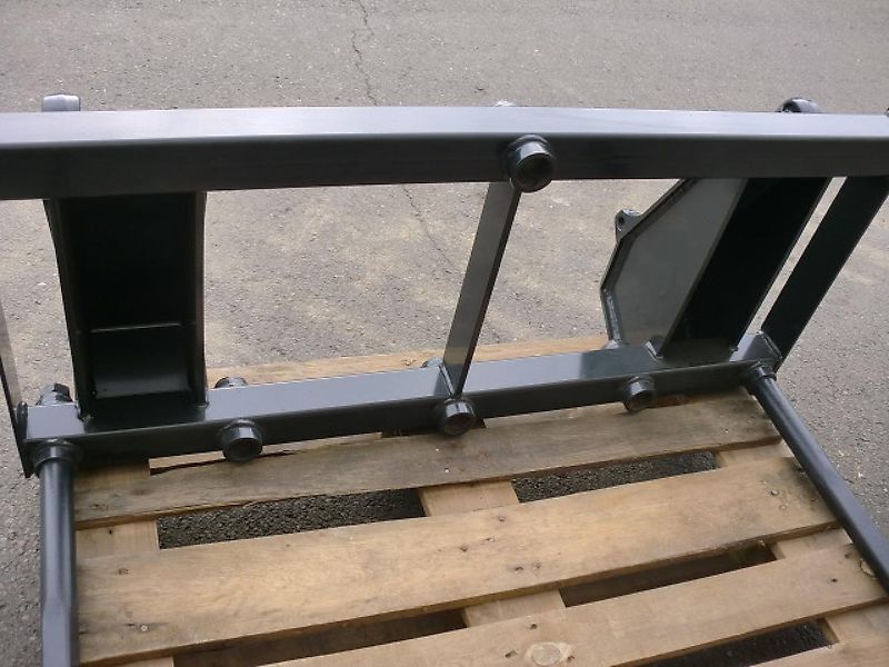 Stoll Ballenspieß für Frontlader-Euro-Aufnahme mit 2 Zinken