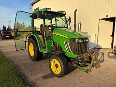 John Deere 3720