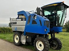 New Holland Braud VM460