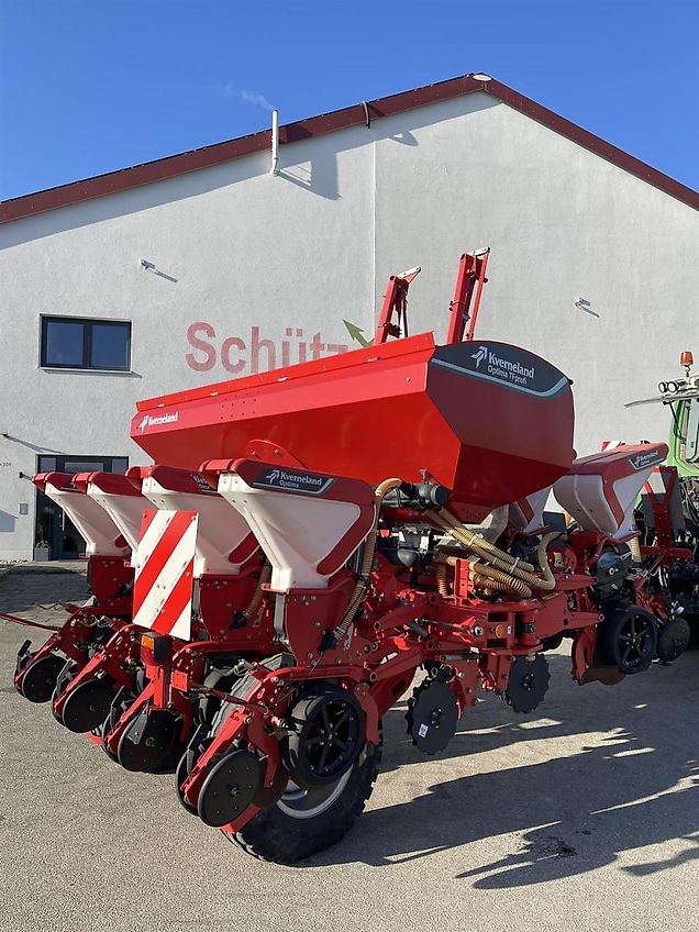 Kverneland Optima TF Profi 2, 8-reihig, mechanischer Antrieb, Düngeeinrichtug, Baujahr 2018, gepflegter Zustand