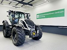 Valtra T235D