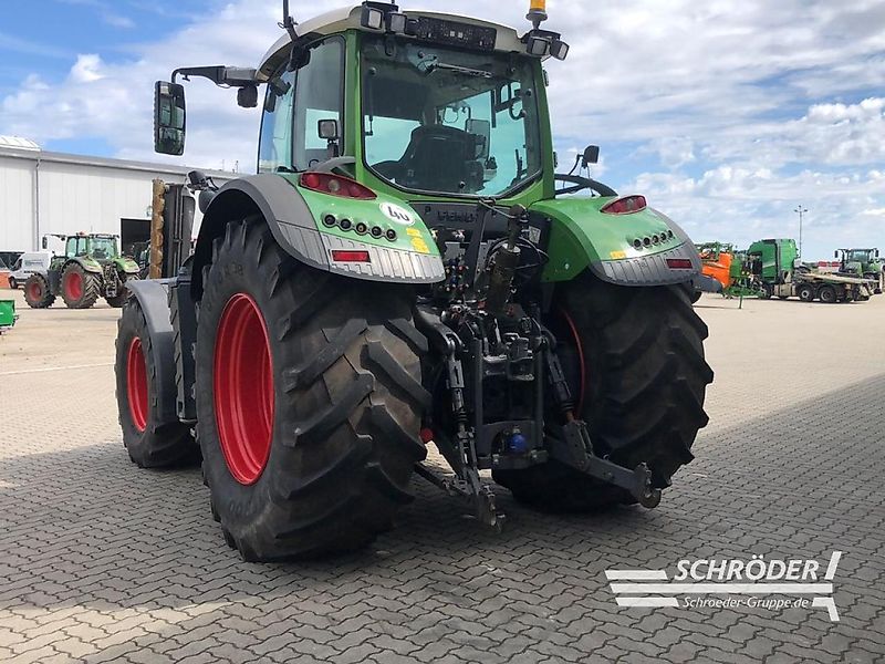 Fendt 724 VARIO S4 PROFI PLUS