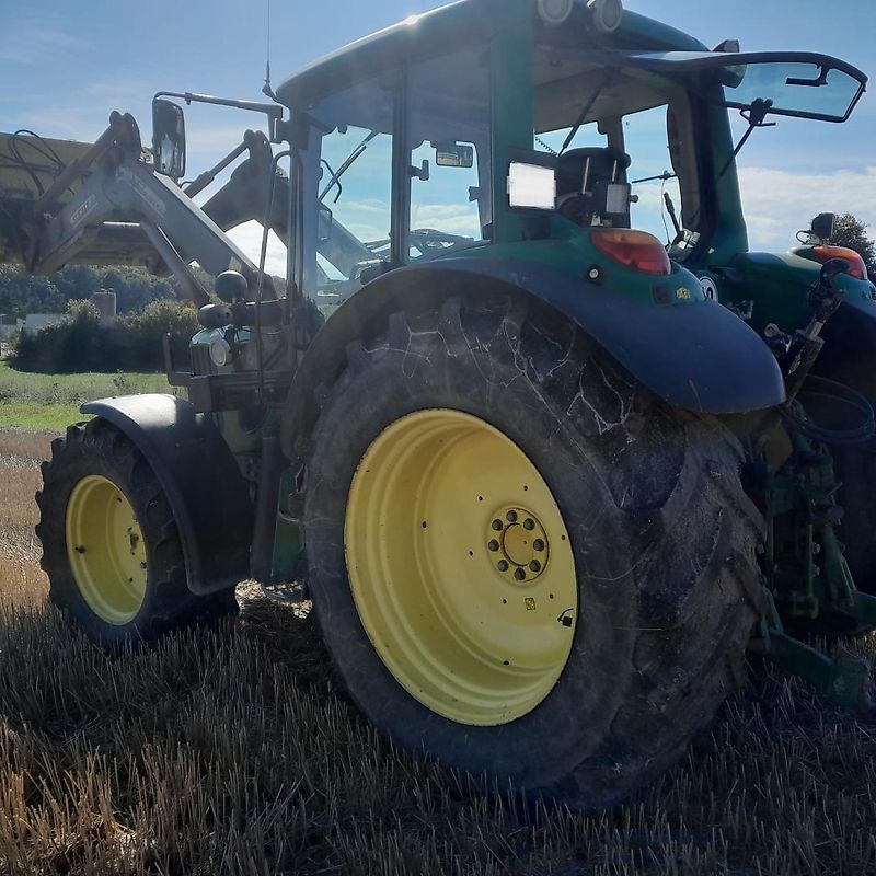 John Deere 6330