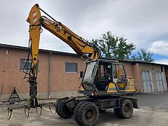 JCB JS 130 W