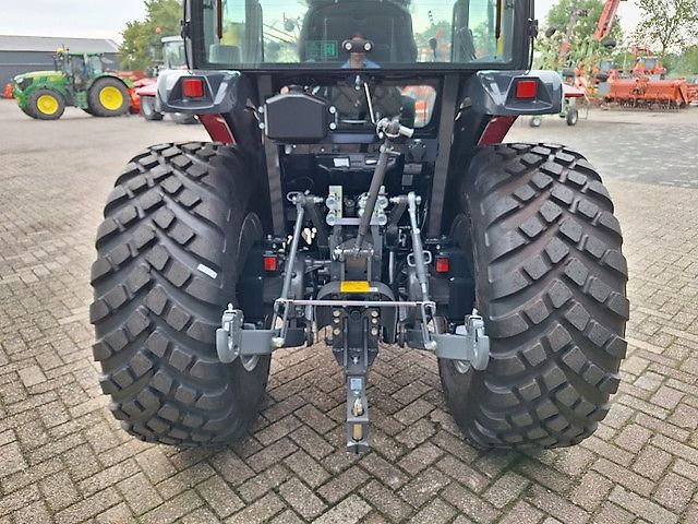 Massey Ferguson 1750M HST