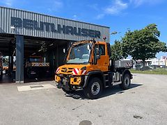 Mercedes-Benz Mercedes Benz Unimog U 427 Top Ausstattung