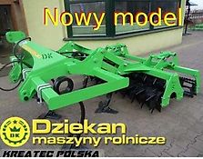 Dziekan Stoppelgrubber SMOK AS22-32 K2F2Z gewellte Zahnwalzen 530mm vorne und 460 mm hinten, und gezahnte Seitenrollen 320mm, arbeitstife 20cm