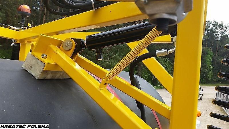 KMZ Wiesenwalze mit Fahrgestell 2-Zyl. 2,5-3,0m / meadow roller