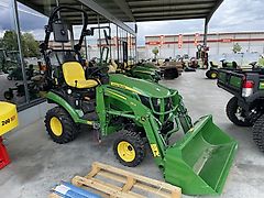 John Deere 1026R