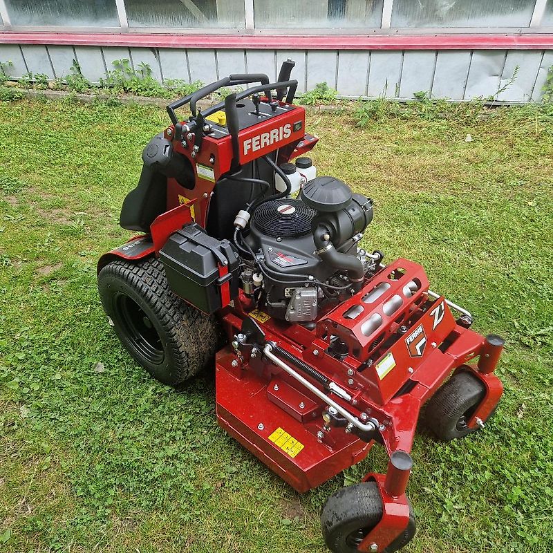 Iseki Ferris Stand on