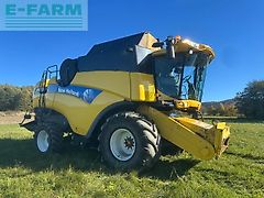 New Holland CX 8080