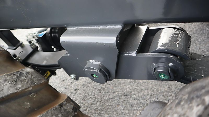 Pronar T679M Halfpipe - Muldenkipper mit Aufsätze und Bereifung 500/60R22.5--