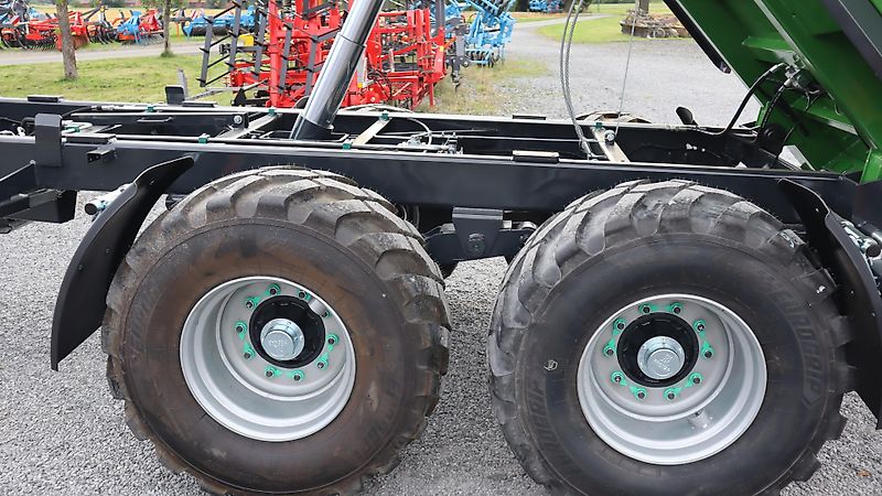 Pronar T679M Halfpipe - Muldenkipper mit Aufsätze und Bereifung 500/60R22.5--