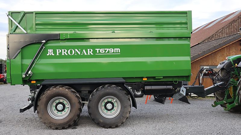 Pronar T679M Halfpipe - Muldenkipper mit Aufsätze und Bereifung 500/60R22.5--