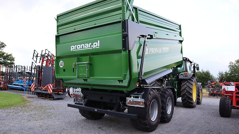 Pronar T679M Halfpipe - Muldenkipper mit Aufsätze und Bereifung 500/60R22.5--