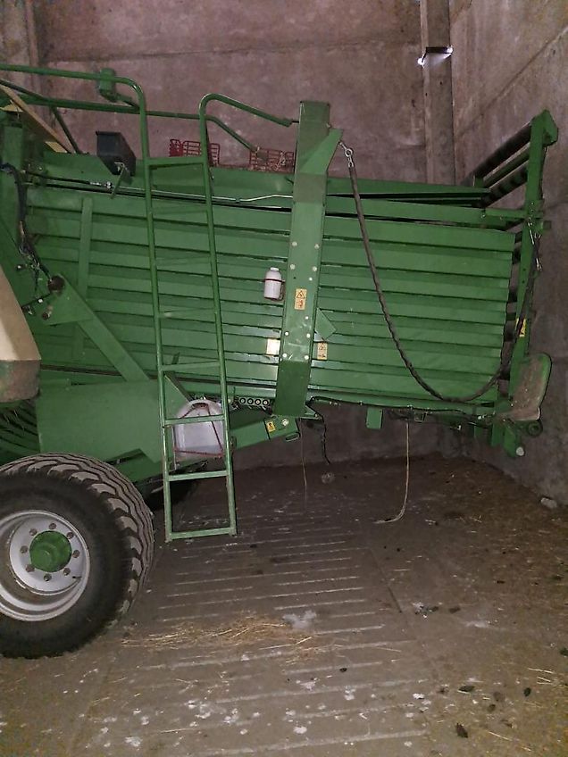 Krone Big Pack 12130