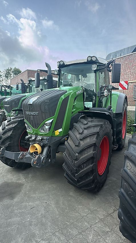 Fendt 828 Vario S4 ProfiPlus