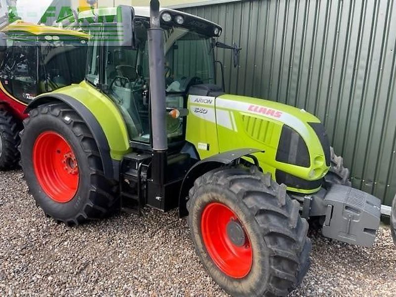 Claas ARION 640