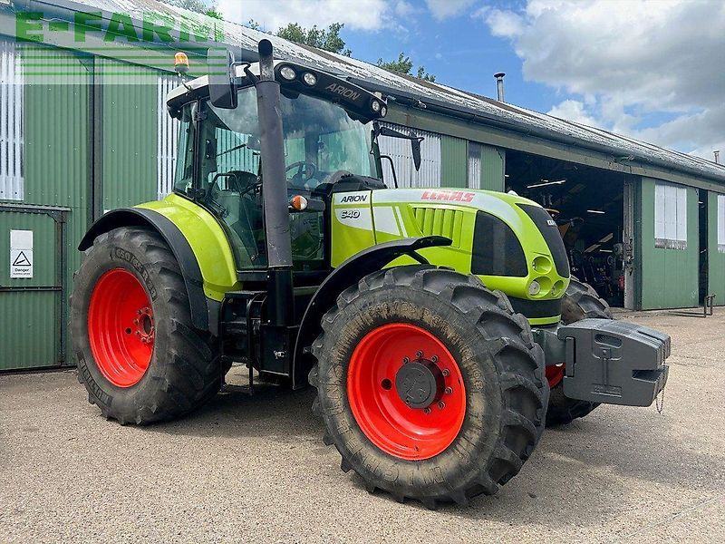 Claas ARION 640