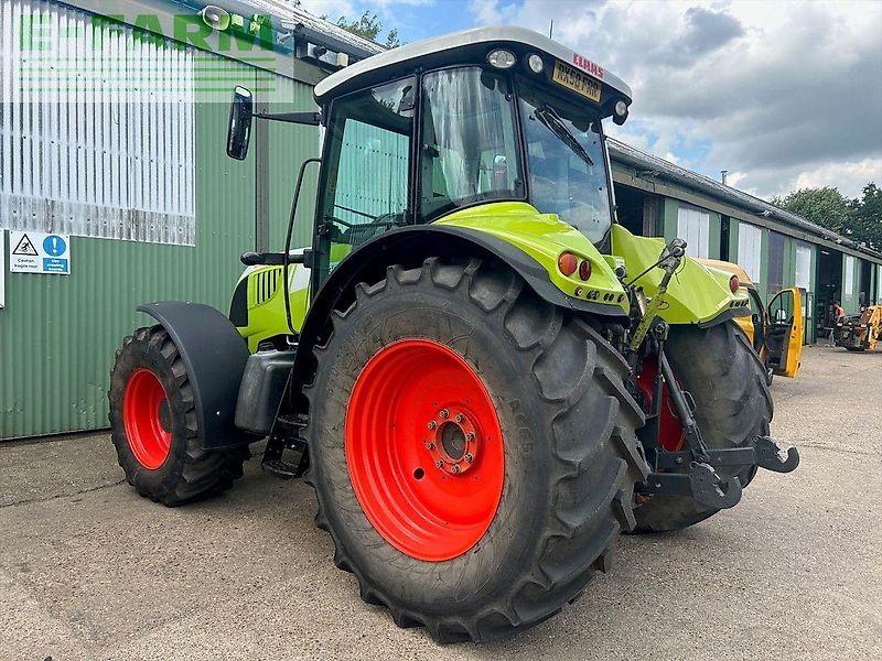 Claas ARION 640
