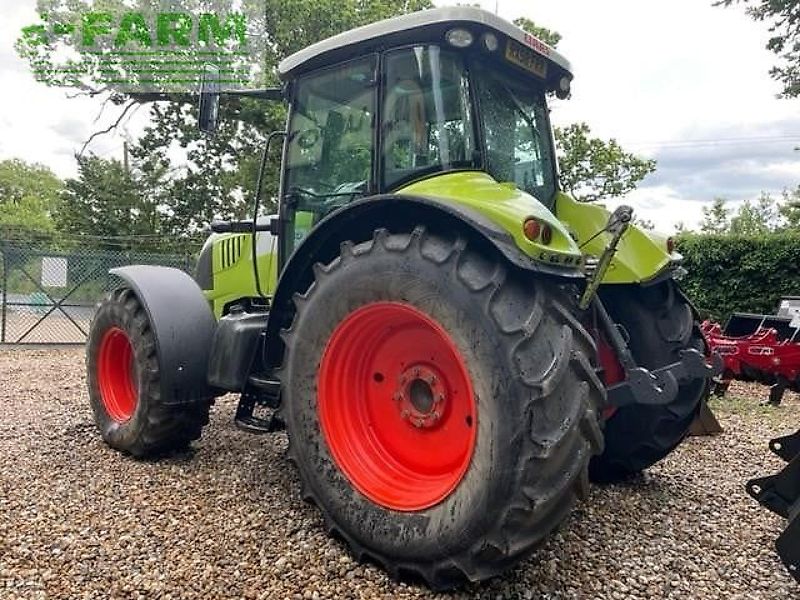 Claas ARION 640