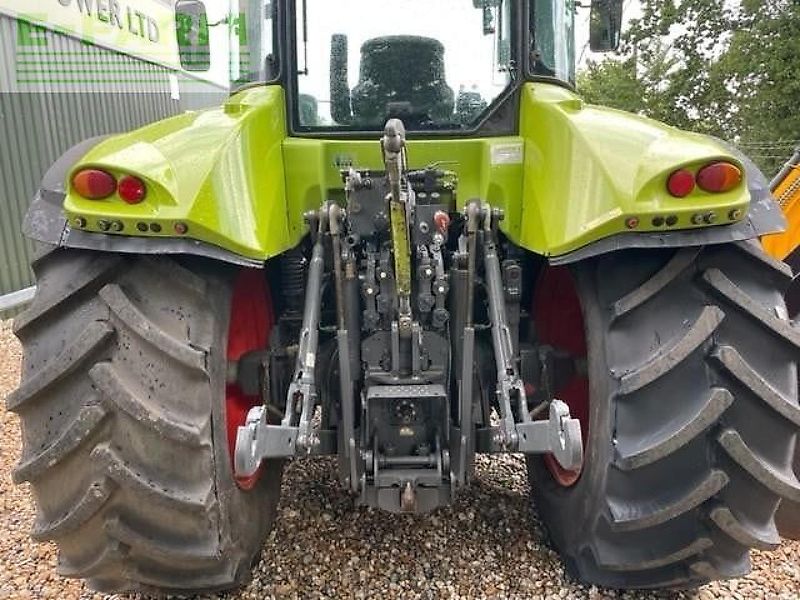 Claas ARION 640