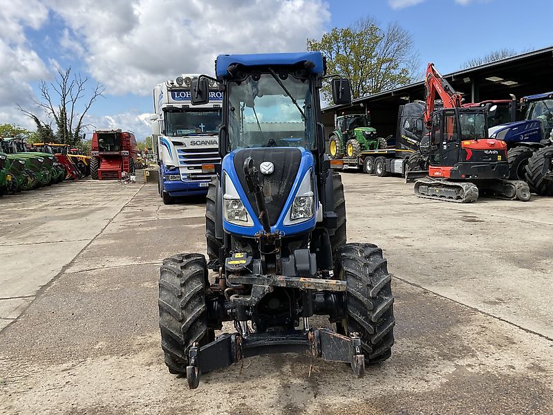 New Holland T4.100N