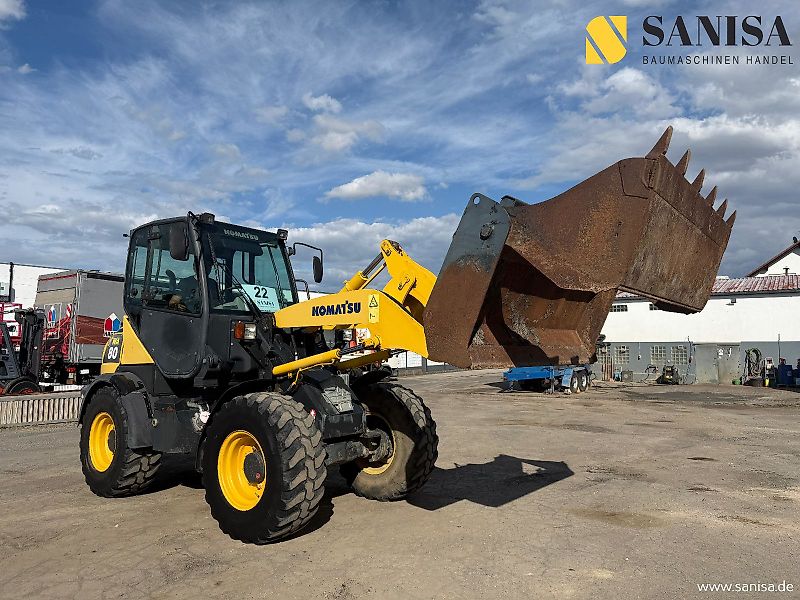 Komatsu WA 80-5/4.1 Schaufel/Paletten Gabel/4397 Std