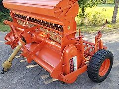 Howard Howard Rotavator 205 cm Bodenfräse mit Saatkasten & Pakerwalze zur Saatgutfixierung 13 Saatrohre drehbar als Breitsaat oder Reihensaatgutablage für 60 PS Schlepper Bodenfräse