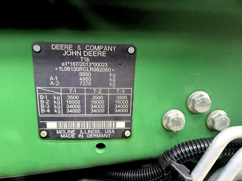 John Deere 6130R