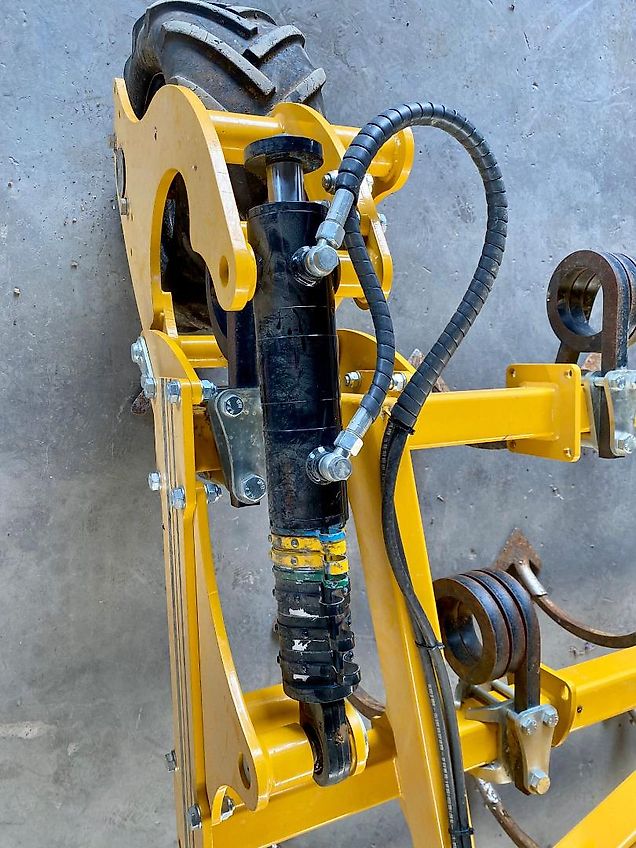 AGRISEM Biomulch Flachgrubber 6 m ohne Walze Angebaut Vorführmaschine