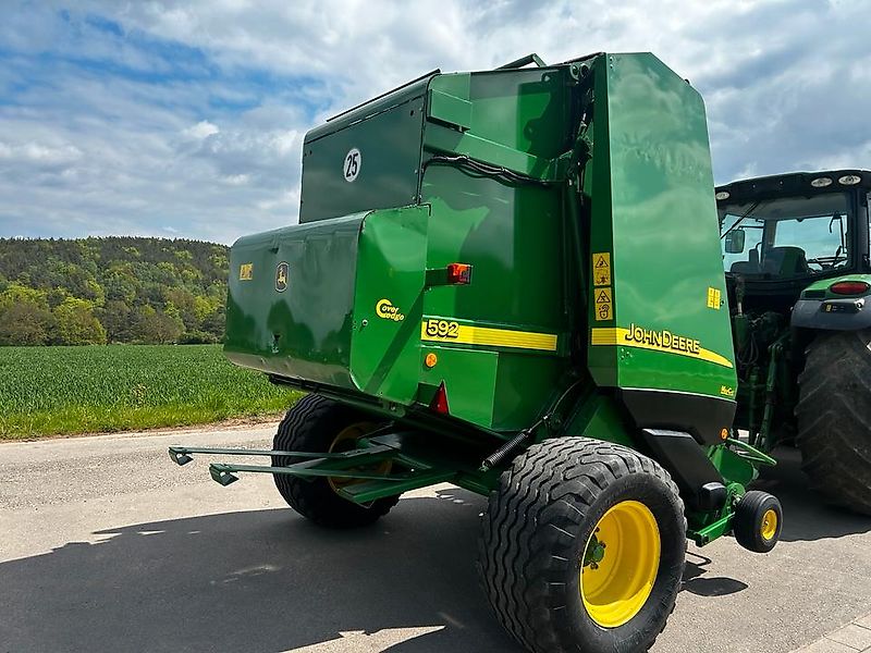 John Deere 592 Rundballenpresse Maxi Cut