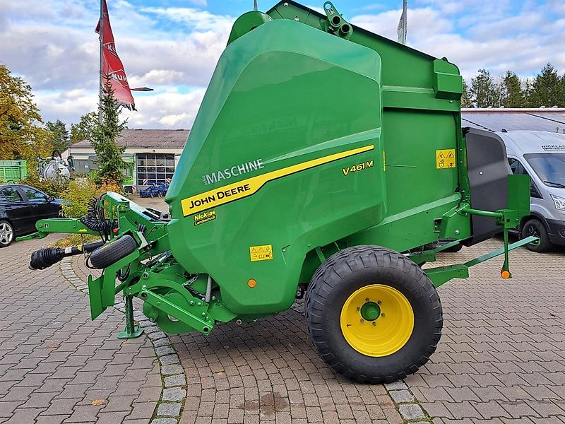 John Deere V461M