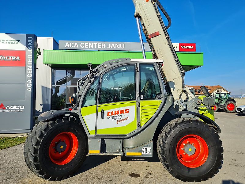 Claas Scorpion 7045