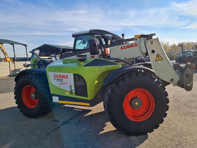 Claas Scorpion 7045
