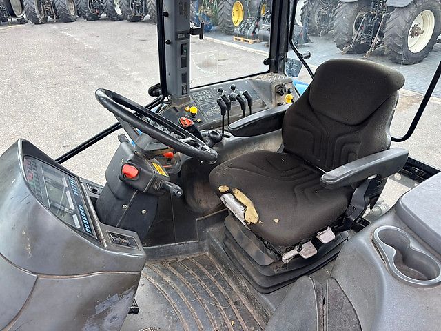 New Holland TM 150